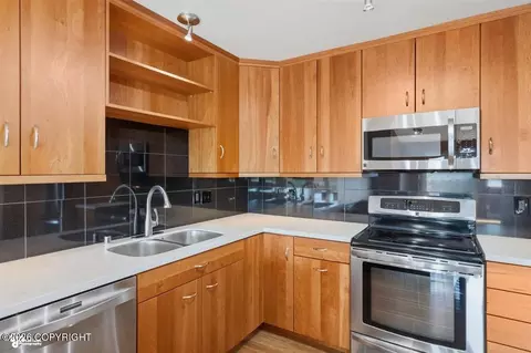 1220 E 16th Ave # 8, Anchorage, AK 99501 photo 12