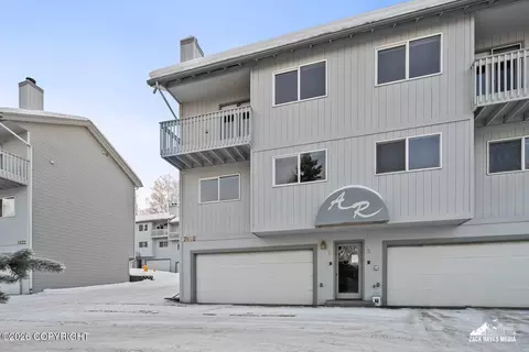 7602 Lumbis Ave #1A, Anchorage, AK 99518