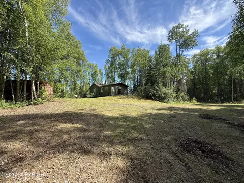 19462 W Susitna Pkwy, Big Lake, AK 99652