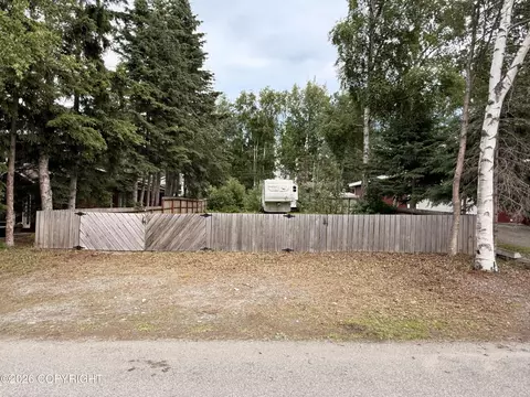 8039 Wilcox St, Anchorage, AK 99502