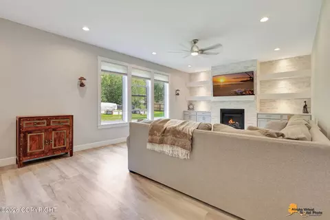 Living - 8787 E Windy Woods Loop, Palmer, AK 99645 photo 5 of 10