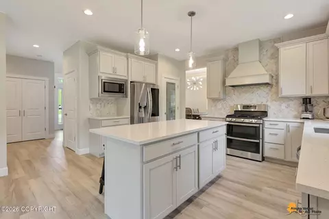 Kitchen - 8787 E Windy Woods Loop, Palmer, AK 99645 photo 2 of 7