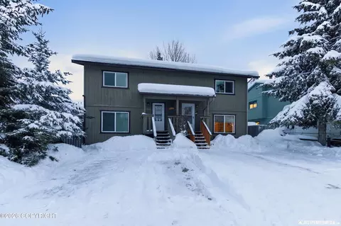 8261 Stratton Cir, Anchorage, AK 99507