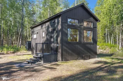10837 S Tuttle Rd, Wasilla, AK 99623