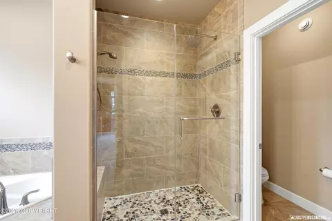 Bath - 18117 Muldrow St, Eagle River, AK 99577 photo 5 of 6