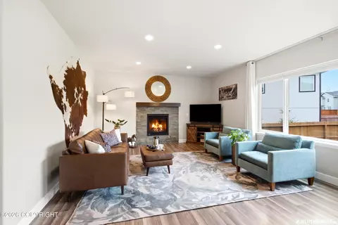 Living - 2909 Morgan Loop, Anchorage, AK 99516 photo 1 of 3