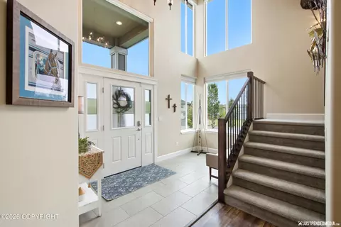Entry Way - 2909 Morgan Loop, Anchorage, AK 99516 photo 3 of 10