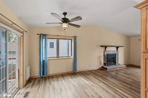 Living - 12457 Crested Butte Dr, Eagle River, AK 99577 photo 6 of 6
