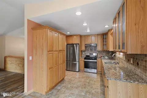 Kitchen - 12457 Crested Butte Dr, Eagle River, AK 99577 photo 1 of 3
