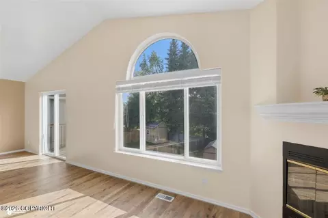 3861 Reflection Dr, Anchorage, AK 99504 photo 8