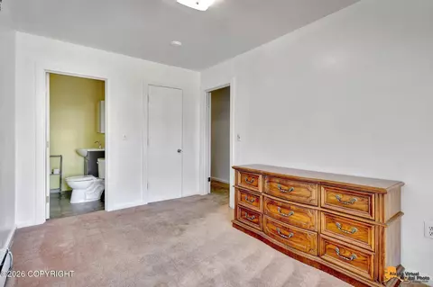 Bedroom - 3220 E 40th Ave, Anchorage, AK 99508 photo 4 of 4