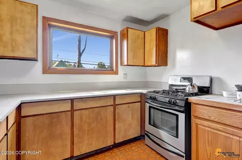Kitchen - 3220 E 40th Ave, Anchorage, AK 99508 photo 1 of 5