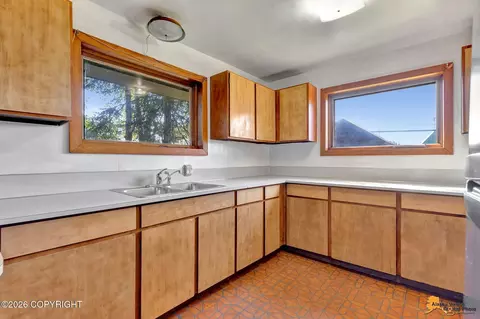Kitchen - 3220 E 40th Ave, Anchorage, AK 99508 photo 5 of 5