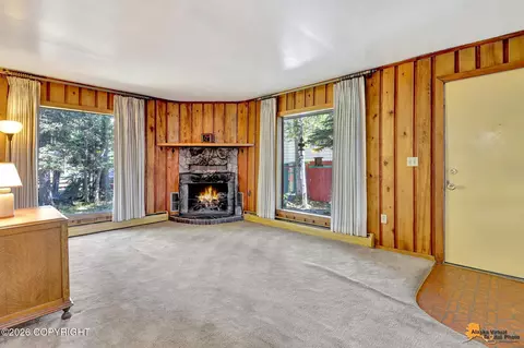 Living - 3220 E 40th Ave, Anchorage, AK 99508 photo 1 of 4