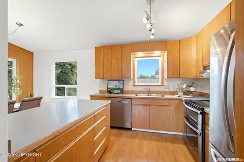 Kitchen - 3106 Wiley Post Ave, Anchorage, AK 99517 photo 1 of 5