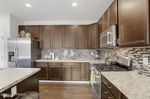 Kitchen - 3195 Morgan Loop, Anchorage, AK 99516 photo 6 of 6
