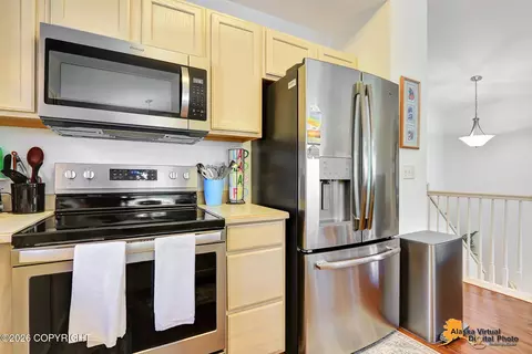 3741 Sycamore Loop, Anchorage, AK 99504 photo 8