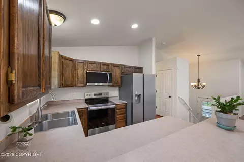 Kitchen - 12121 Winter Park Pl, Eagle River, AK 99577 photo 4 of 5