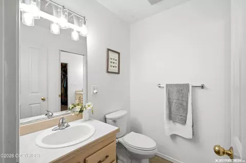 3902 Reflection Dr, Anchorage, AK 99504 photo 17