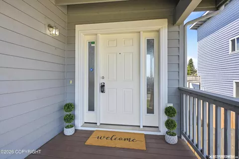 Entry Way - 1201 Northpointe Bluff Dr, Anchorage, AK 99501 photo 1 of 2