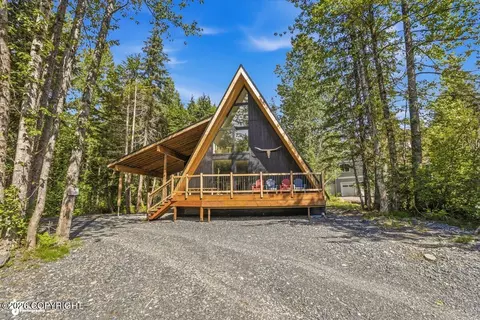 186 Banff Cir, Girdwood, AK 99587
