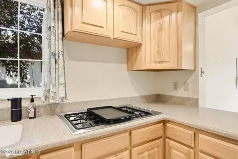 1701 Commodore Dr, Anchorage, AK 99507 photo 12