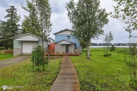 1241 Iris Ct, Homer, AK 99603