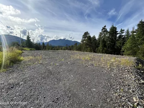 121 Arness Heights Dr, Petersburg, AK 99833