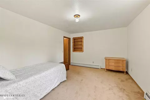 Bedroom - 38215 Robinson Loop Rd, Sterling, AK 99672 photo 4 of 8