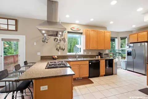 Kitchen - 22502 Sambar Loop, Chugiak, AK 99567 photo 2 of 4