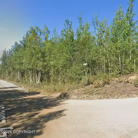 542 S Lazy Lake Dr, Houston, AK 99623