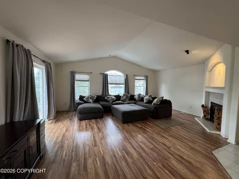 Living - 2115 Casey Cusack Loop, Anchorage, AK 99515 photo 1 of 2