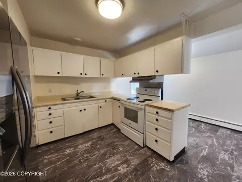 Kitchen - 3925 E 9th Ave, Anchorage, AK 99508 photo 3 of 6
