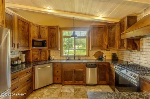 Kitchen - 11244 Fireball St, Eagle River, AK 99577 photo 2 of 3