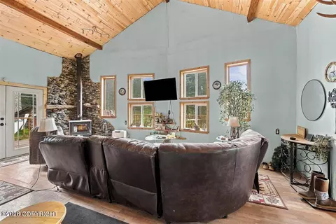 51137 Renetta St, Kenai, AK 99611