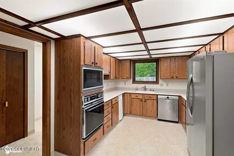 Kitchen - 19605 Pribilof Loop, Eagle River, AK 99577 photo 1 of 3