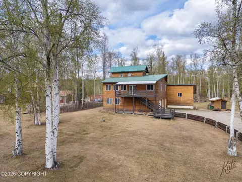 8885 Old Richardson Hwy, Salcha, AK 99714