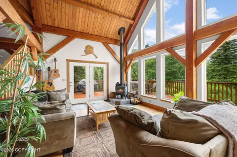 Living - 1451 W River Dr, Eagle River, AK 99577 photo 2 of 10