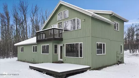 8150 E Duchess Dr, Palmer, AK 99645