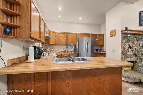18850 S Kanaga Loop, Eagle River, AK 99577 photo 11