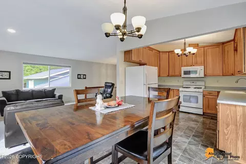 19509 Third St, Eagle River, AK 99577 photo 8