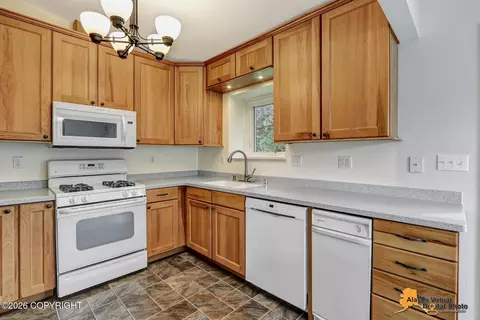 19509 Third St, Eagle River, AK 99577 photo 10