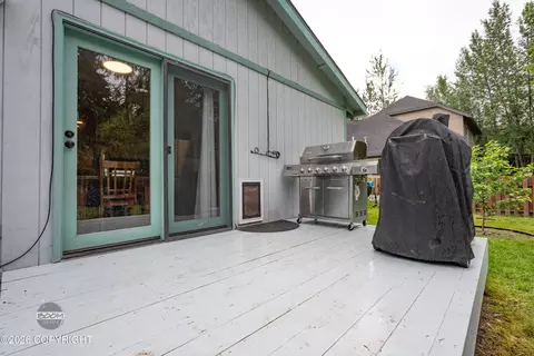 Exterior - 10036 Caribou St, Eagle River, AK 99577 photo 11 of 23