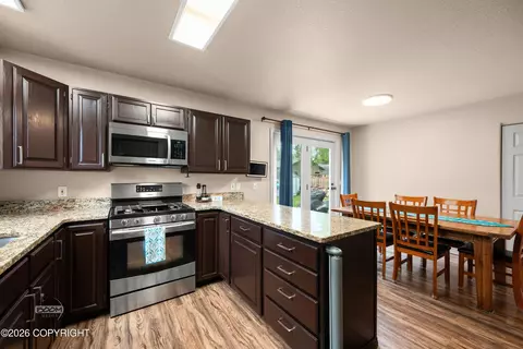 Kitchen - 10036 Caribou St, Eagle River, AK 99577 photo 6 of 7
