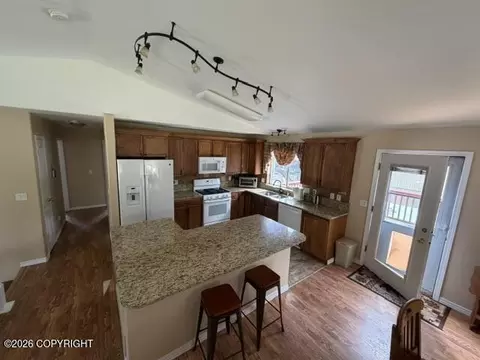 Kitchen - 17517 N Juanita Loop, Eagle River, AK 99577 photo 1 of 2