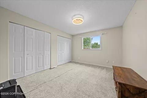 Bedroom - 16038 Mammoth Cir, Eagle River, AK 99577 photo 5 of 6