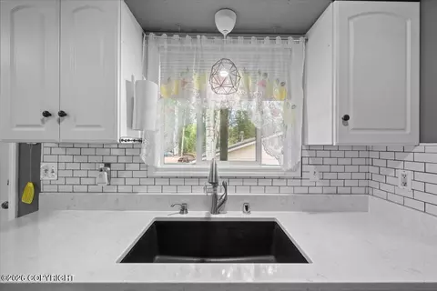 Kitchen - 16038 Mammoth Cir, Eagle River, AK 99577 photo 3 of 3
