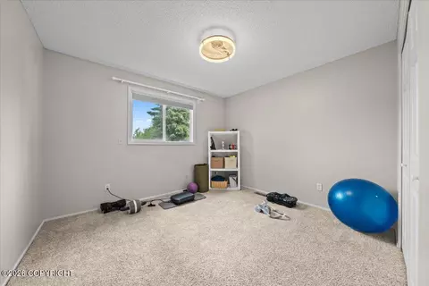 Bedroom - 16038 Mammoth Cir, Eagle River, AK 99577 photo 3 of 6