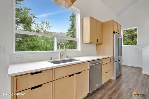 Kitchen - 8207 Robert Dr, Anchorage, AK 99516 photo 7 of 8