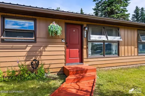4231 Grape Pl, Anchorage, AK 99508 photo 5